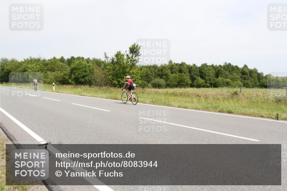 22.06.2025 - Viking Triathlon Yannick Fuchs http://msf.ph/oto/8083944 22.06.2025 12:59:53 Radfahren 142, 166 meine-sportfotos.de