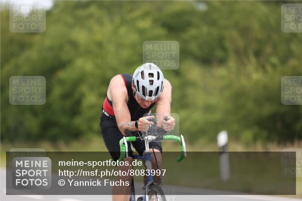 22.06.2025 - Viking Triathlon Yannick Fuchs http://msf.ph/oto/8083997 22.06.2025 12:32:38 Radfahren 308 meine-sportfotos.de