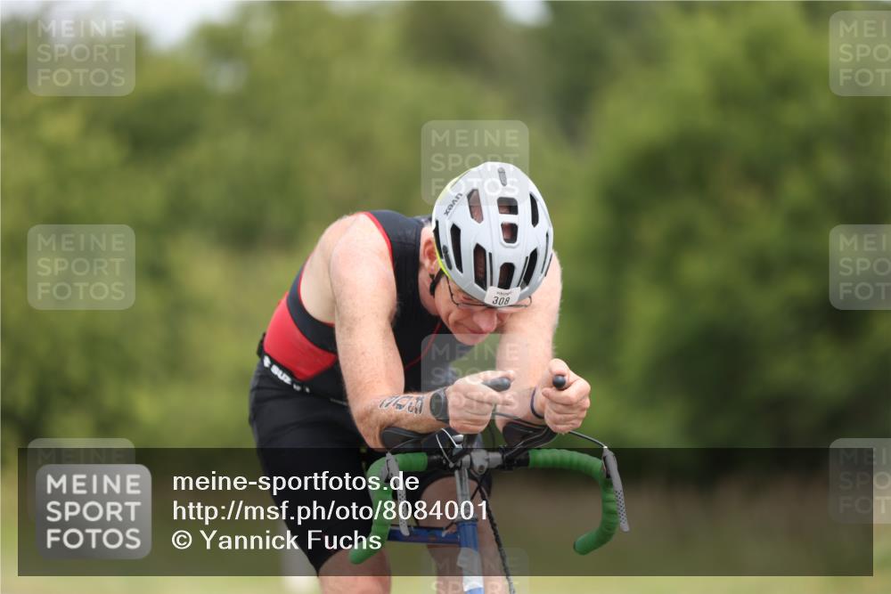 22.06.2025 - Viking Triathlon Yannick Fuchs http://msf.ph/oto/8084001 22.06.2025 12:32:39 Radfahren 308 meine-sportfotos.de