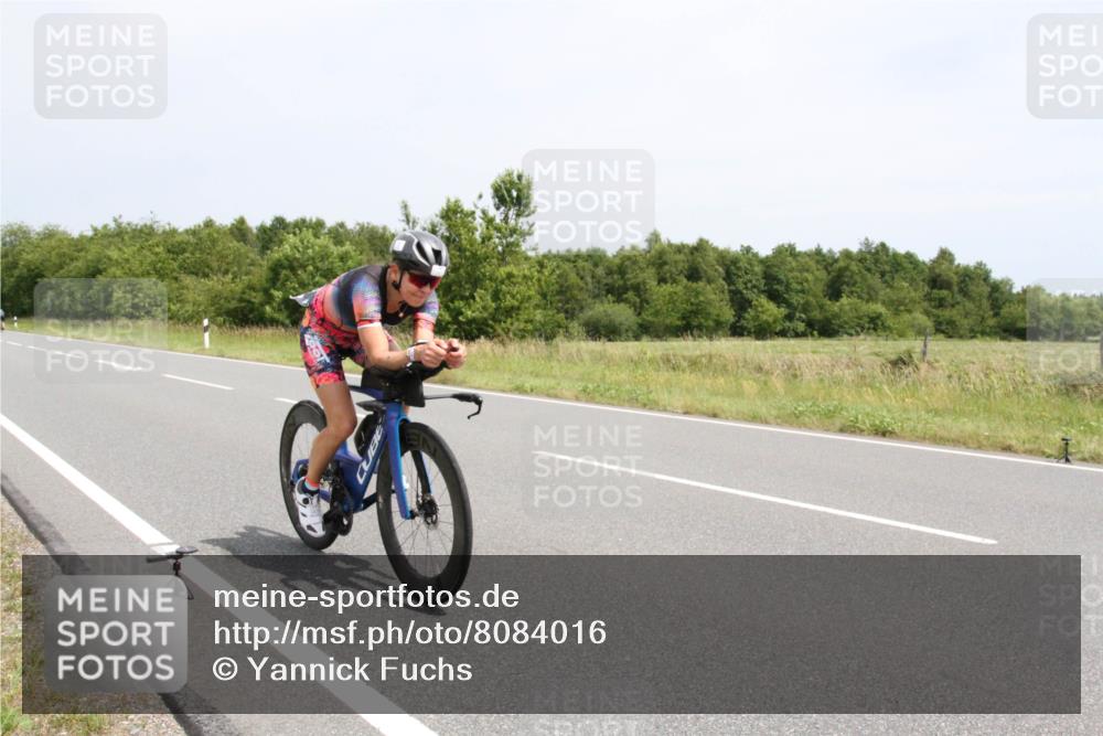 22.06.2025 - Viking Triathlon Yannick Fuchs http://msf.ph/oto/8084016 22.06.2025 13:00:07 Radfahren 72, 74 meine-sportfotos.de