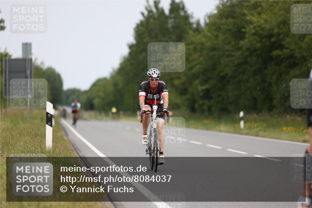22.06.2025 - Viking Triathlon Yannick Fuchs http://msf.ph/oto/8084037 22.06.2025 12:32:52 Radfahren 189, 315, 381, 658 meine-sportfotos.de