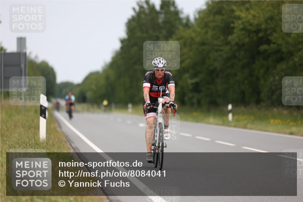 22.06.2025 - Viking Triathlon Yannick Fuchs http://msf.ph/oto/8084041 22.06.2025 12:32:53 Radfahren 189, 315, 381, 658 meine-sportfotos.de