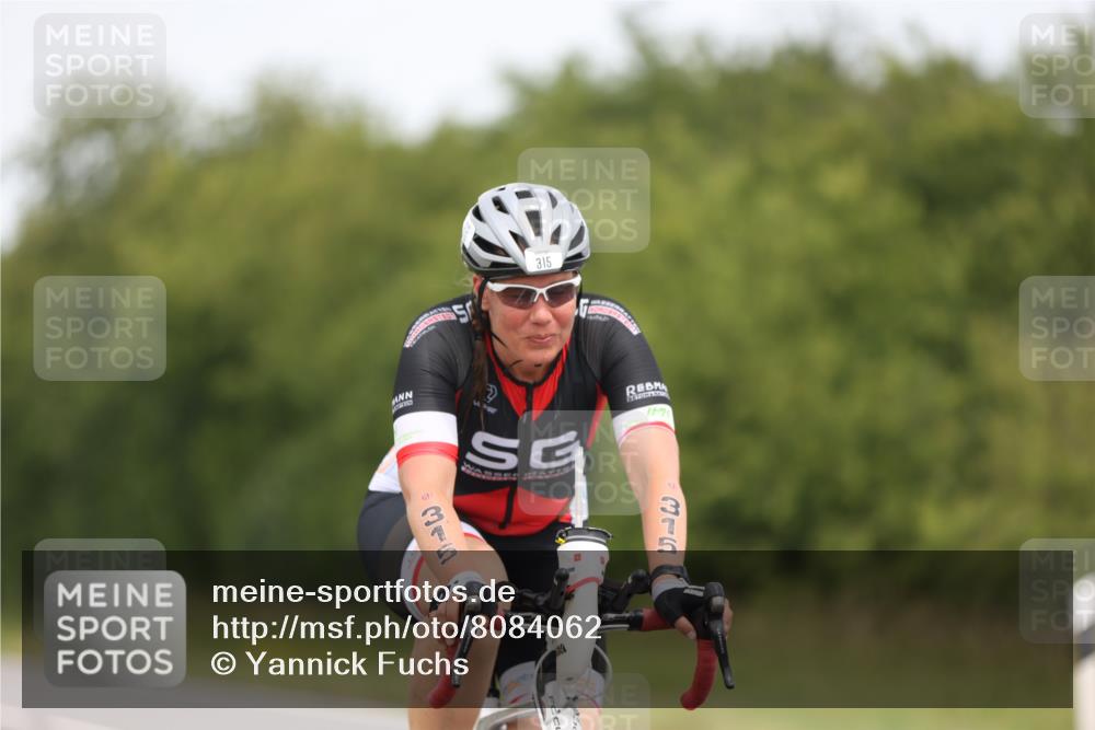 22.06.2025 - Viking Triathlon Yannick Fuchs http://msf.ph/oto/8084062 22.06.2025 12:32:55 Radfahren 315, 381, 496, 658 meine-sportfotos.de