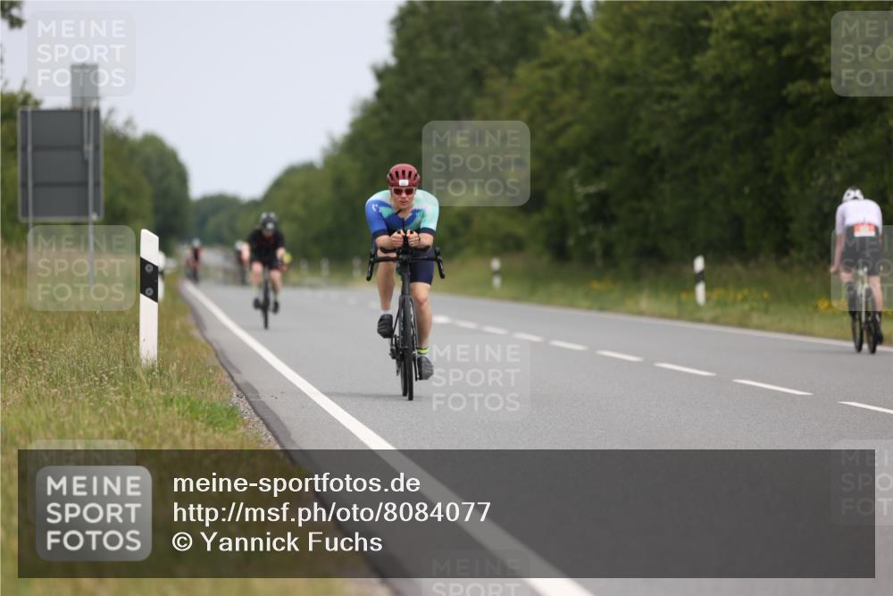 22.06.2025 - Viking Triathlon Yannick Fuchs http://msf.ph/oto/8084077 22.06.2025 12:33:01 Radfahren 240, 475, 496 meine-sportfotos.de