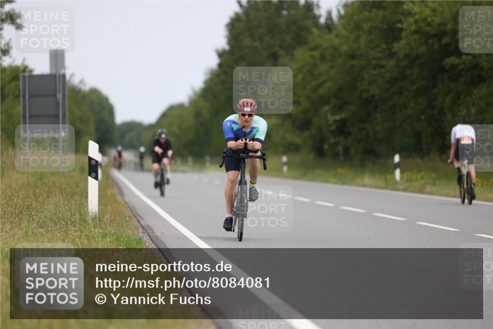 22.06.2025 - Viking Triathlon Yannick Fuchs http://msf.ph/oto/8084081 22.06.2025 12:33:01 Radfahren 240, 475, 496 meine-sportfotos.de