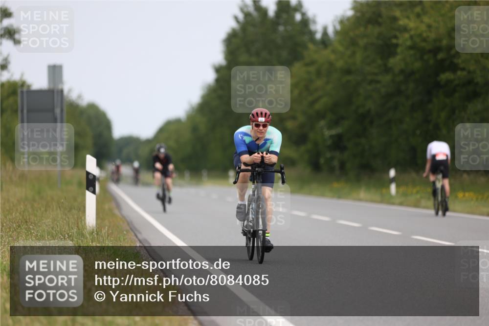 22.06.2025 - Viking Triathlon Yannick Fuchs http://msf.ph/oto/8084085 22.06.2025 12:33:01 Radfahren 240, 475, 496 meine-sportfotos.de