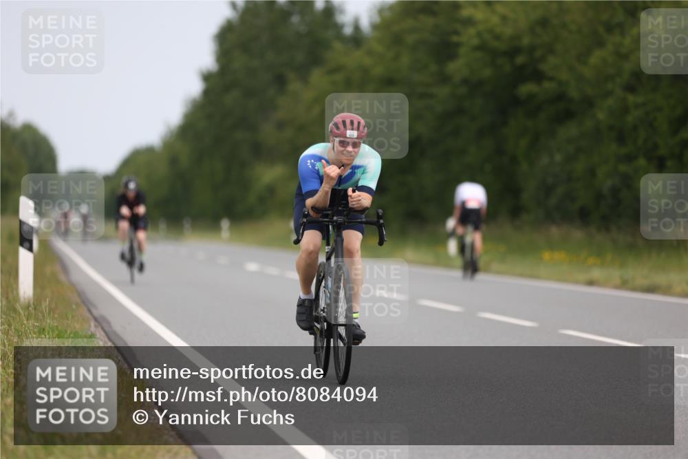22.06.2025 - Viking Triathlon Yannick Fuchs http://msf.ph/oto/8084094 22.06.2025 12:33:02 Radfahren 240, 475, 496 meine-sportfotos.de