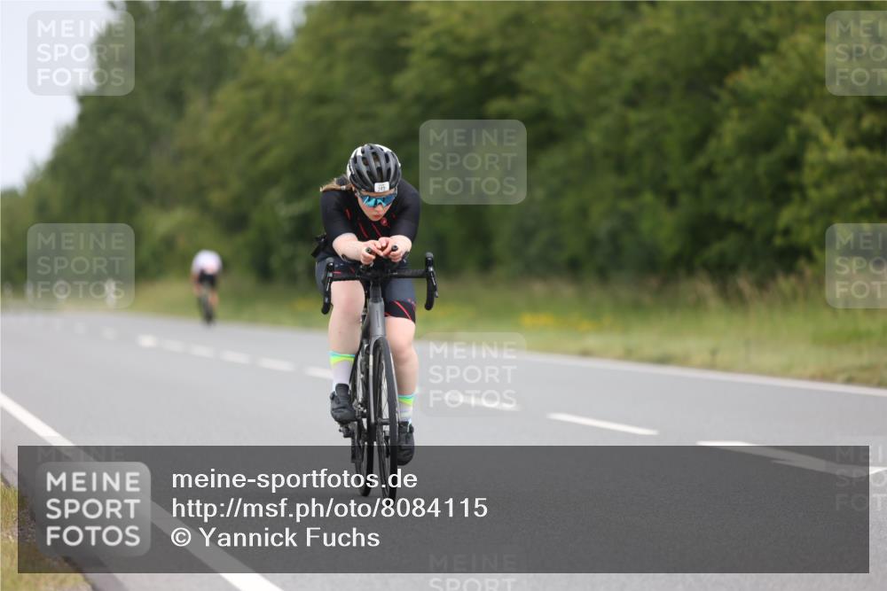22.06.2025 - Viking Triathlon Yannick Fuchs http://msf.ph/oto/8084115 22.06.2025 12:33:07 Radfahren 240, 475, 496 meine-sportfotos.de