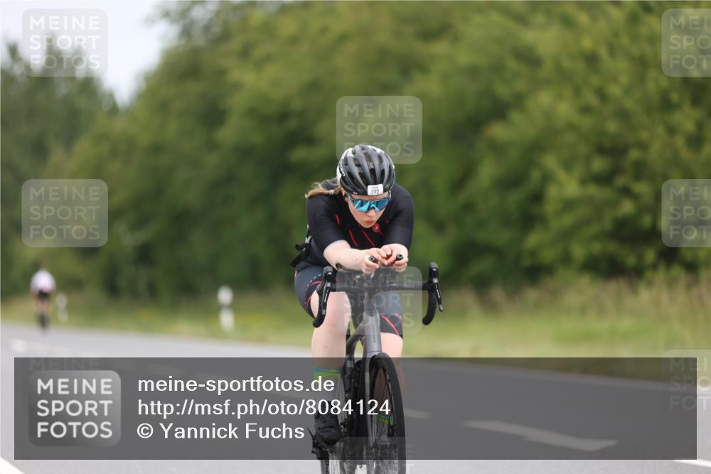 22.06.2025 - Viking Triathlon Yannick Fuchs http://msf.ph/oto/8084124 22.06.2025 12:33:07 Radfahren 240, 475, 496 meine-sportfotos.de