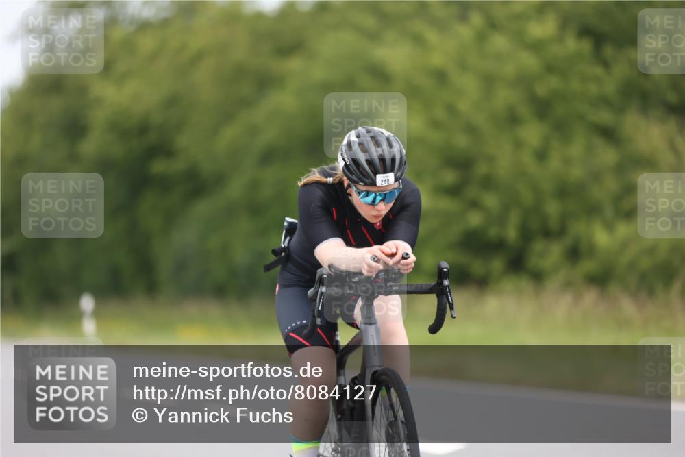 22.06.2025 - Viking Triathlon Yannick Fuchs http://msf.ph/oto/8084127 22.06.2025 12:33:08 Radfahren 152, 240, 270, 337, 475, 496 meine-sportfotos.de