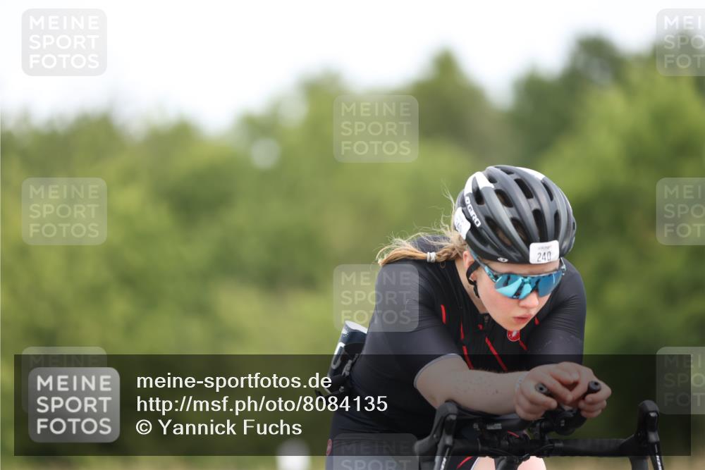 22.06.2025 - Viking Triathlon Yannick Fuchs http://msf.ph/oto/8084135 22.06.2025 12:33:08 Radfahren 152, 240, 270, 337, 475, 496 meine-sportfotos.de