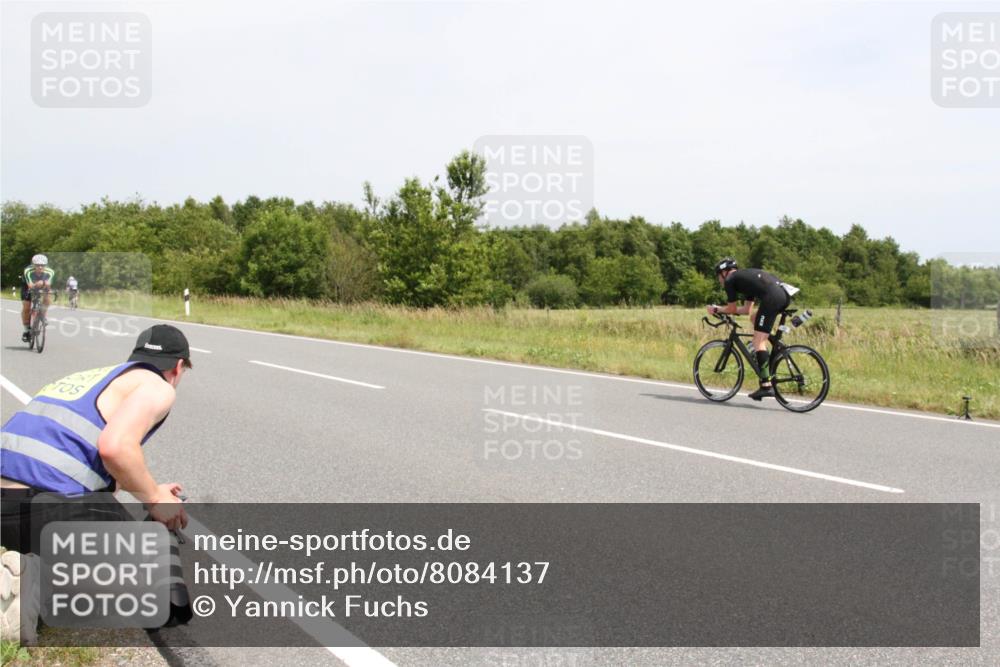 22.06.2025 - Viking Triathlon Yannick Fuchs http://msf.ph/oto/8084137 22.06.2025 13:00:21 Radfahren 41, 143, 403 meine-sportfotos.de