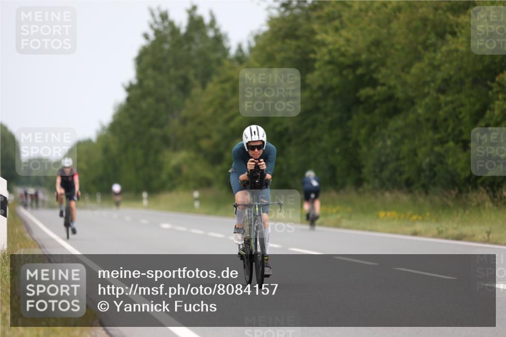 22.06.2025 - Viking Triathlon Yannick Fuchs http://msf.ph/oto/8084157 22.06.2025 12:33:16 Radfahren 61, 78, 152, 183, 270, 337, 394, 397, 638 meine-sportfotos.de