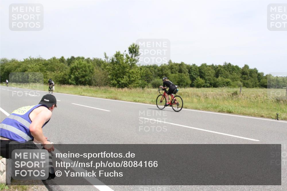 22.06.2025 - Viking Triathlon Yannick Fuchs http://msf.ph/oto/8084166 22.06.2025 13:00:23 Radfahren 41, 143, 376, 403 meine-sportfotos.de