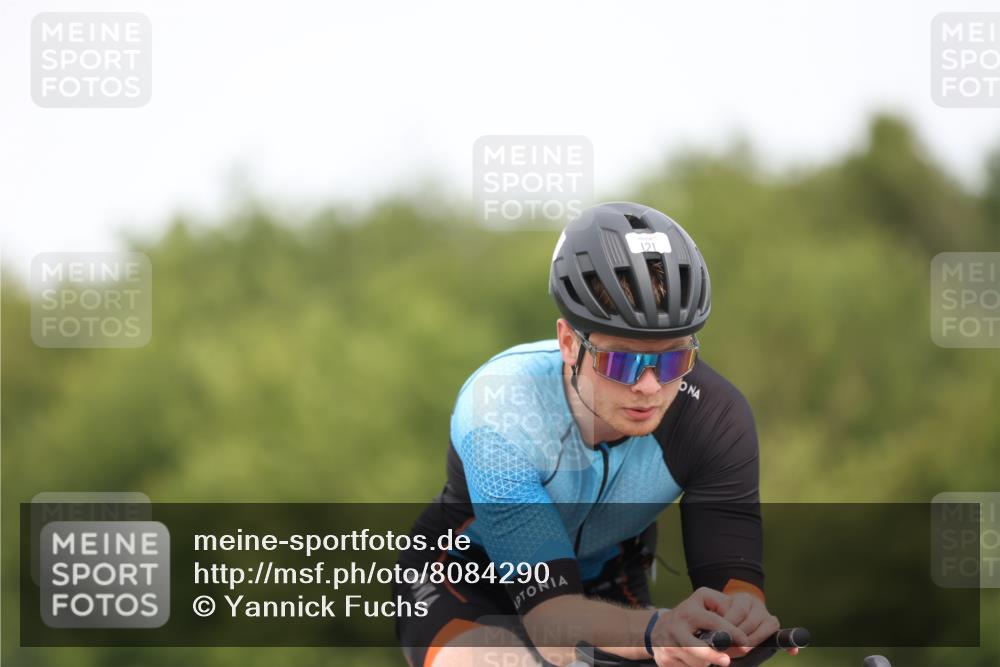 22.06.2025 - Viking Triathlon Yannick Fuchs http://msf.ph/oto/8084290 22.06.2025 12:33:50 Radfahren 13, 121, 150, 173, 244, 449, 487, 604, 659 meine-sportfotos.de