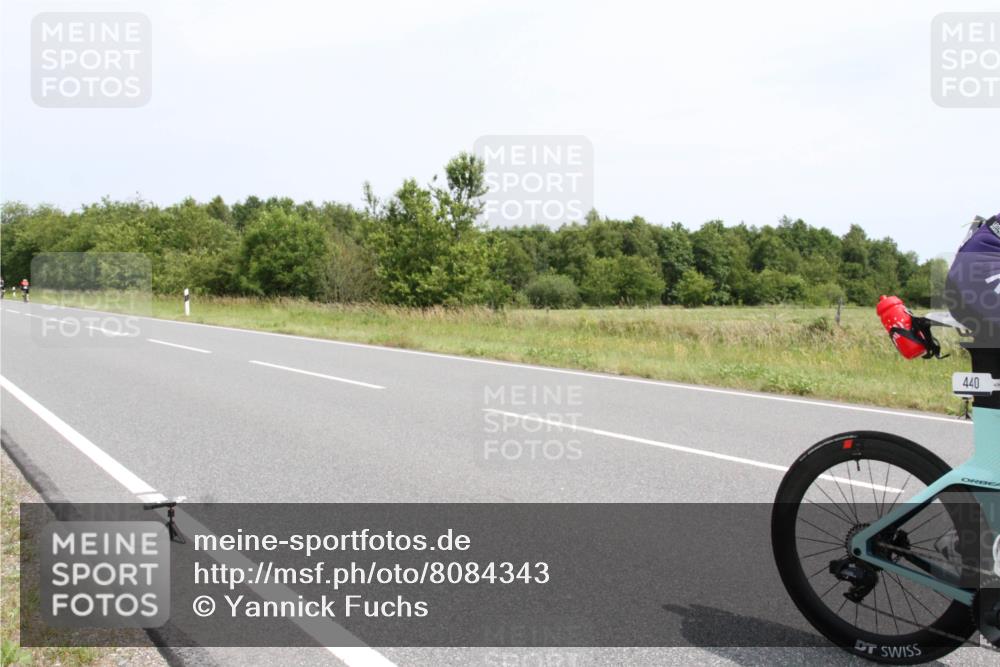 22.06.2025 - Viking Triathlon Yannick Fuchs http://msf.ph/oto/8084343 22.06.2025 13:02:16 Radfahren 440 meine-sportfotos.de