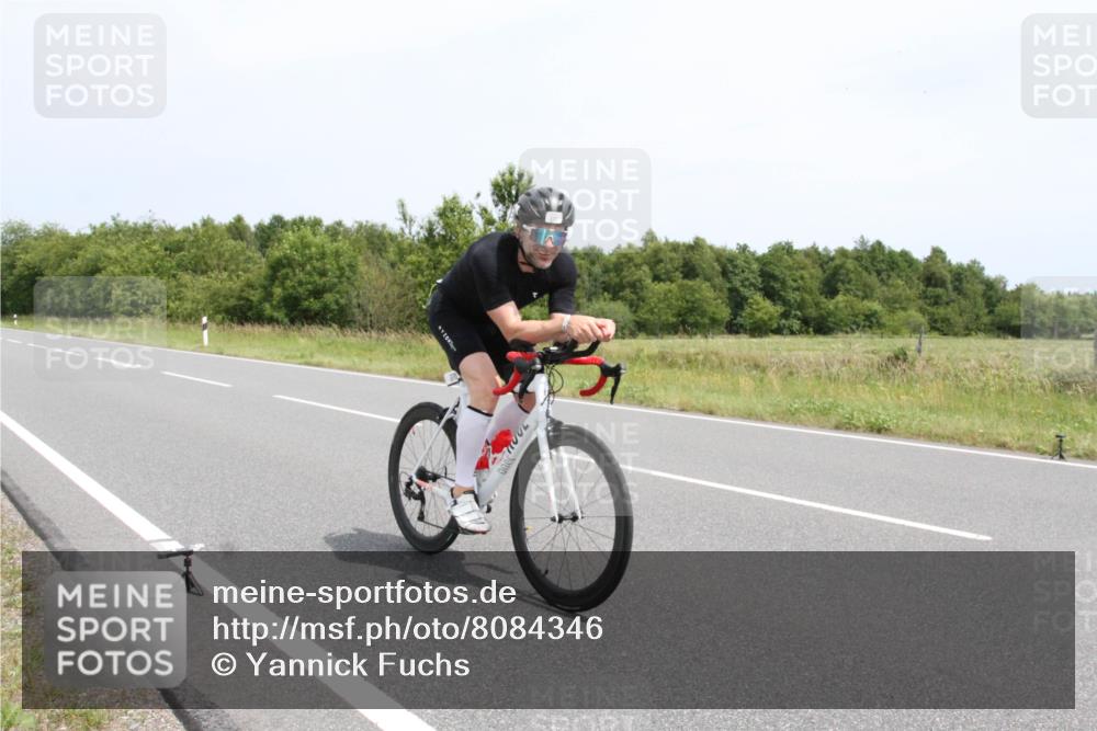 22.06.2025 - Viking Triathlon Yannick Fuchs http://msf.ph/oto/8084346 22.06.2025 13:02:24 Radfahren 370 meine-sportfotos.de