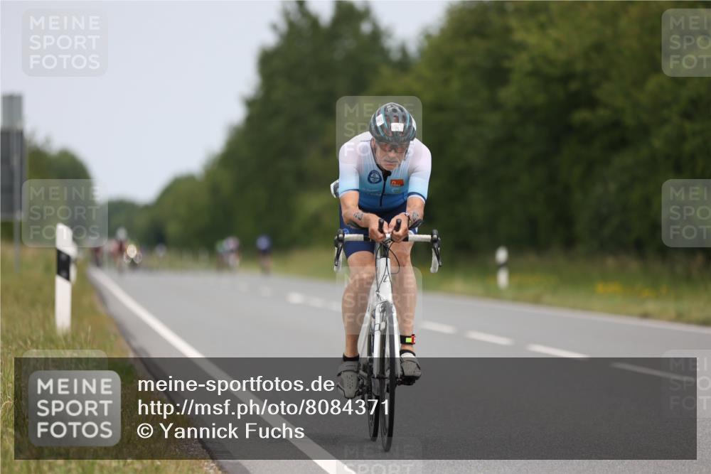 22.06.2025 - Viking Triathlon Yannick Fuchs http://msf.ph/oto/8084371 22.06.2025 12:34:10 Radfahren 26, 643, 650 meine-sportfotos.de