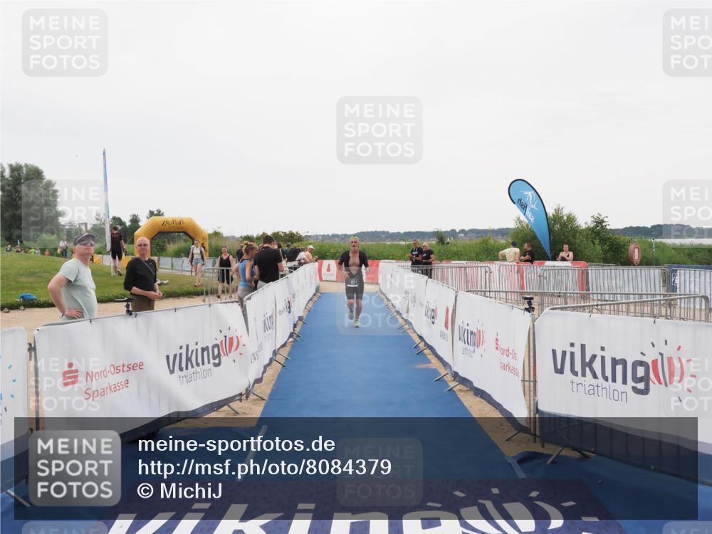 22.06.2025 - Viking Triathlon MichiJ http://msf.ph/oto/8084379 22.06.2025 16:19:44 Ziel 191, 372 meine-sportfotos.de