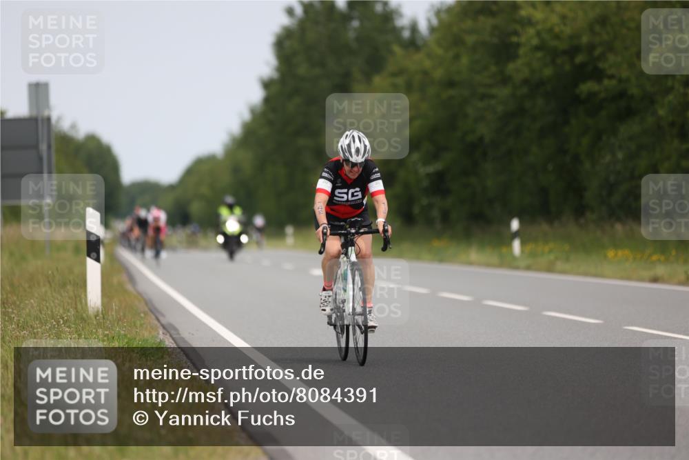 22.06.2025 - Viking Triathlon Yannick Fuchs http://msf.ph/oto/8084391 22.06.2025 12:34:26 Radfahren 142, 180, 253, 269, 287, 375 meine-sportfotos.de