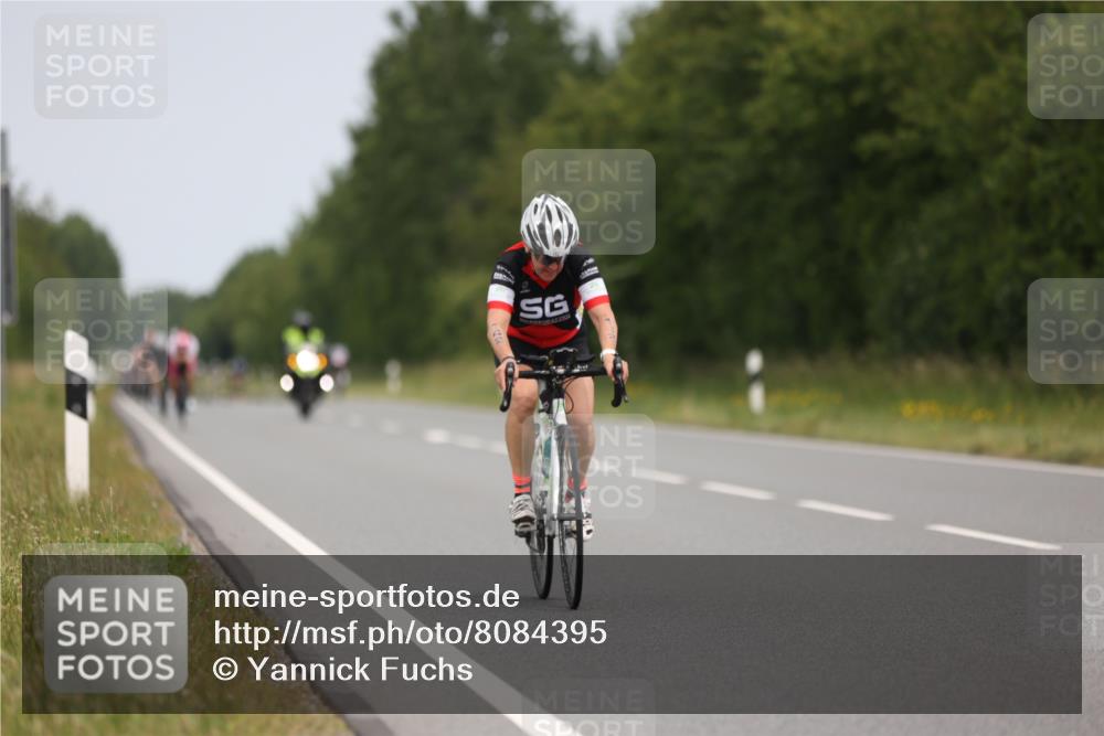 22.06.2025 - Viking Triathlon Yannick Fuchs http://msf.ph/oto/8084395 22.06.2025 12:34:26 Radfahren 142, 180, 253, 269, 287, 375 meine-sportfotos.de