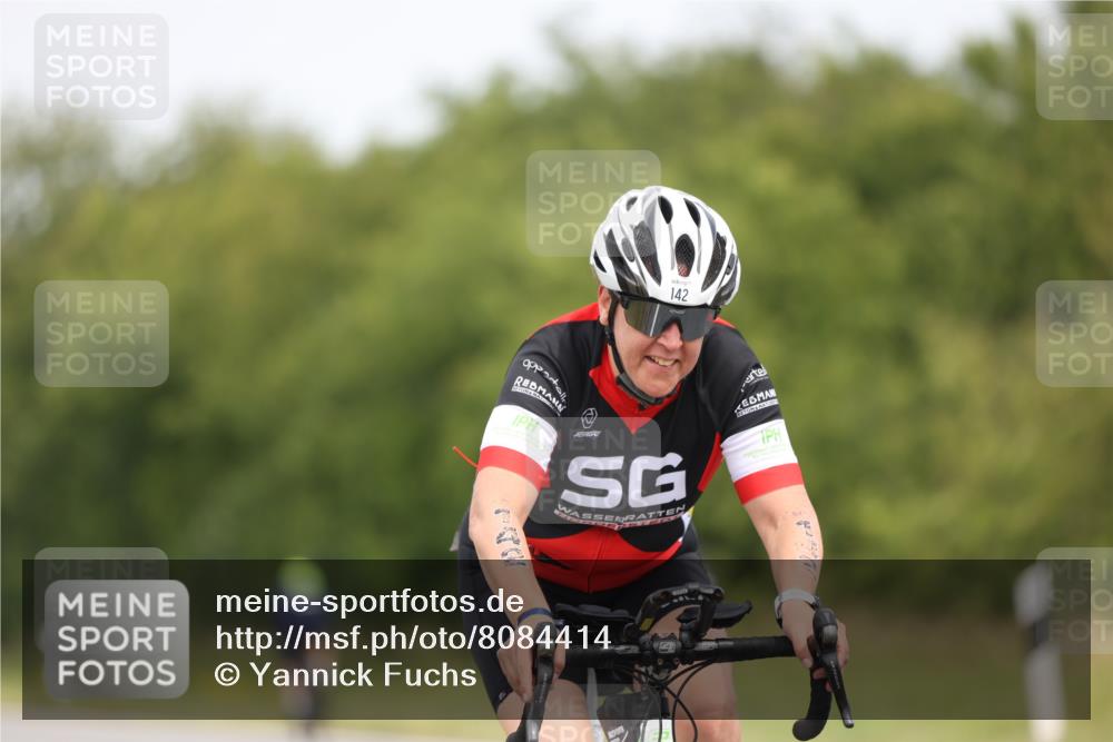 22.06.2025 - Viking Triathlon Yannick Fuchs http://msf.ph/oto/8084414 22.06.2025 12:34:28 Radfahren 142, 253, 269, 287, 375, 415 meine-sportfotos.de