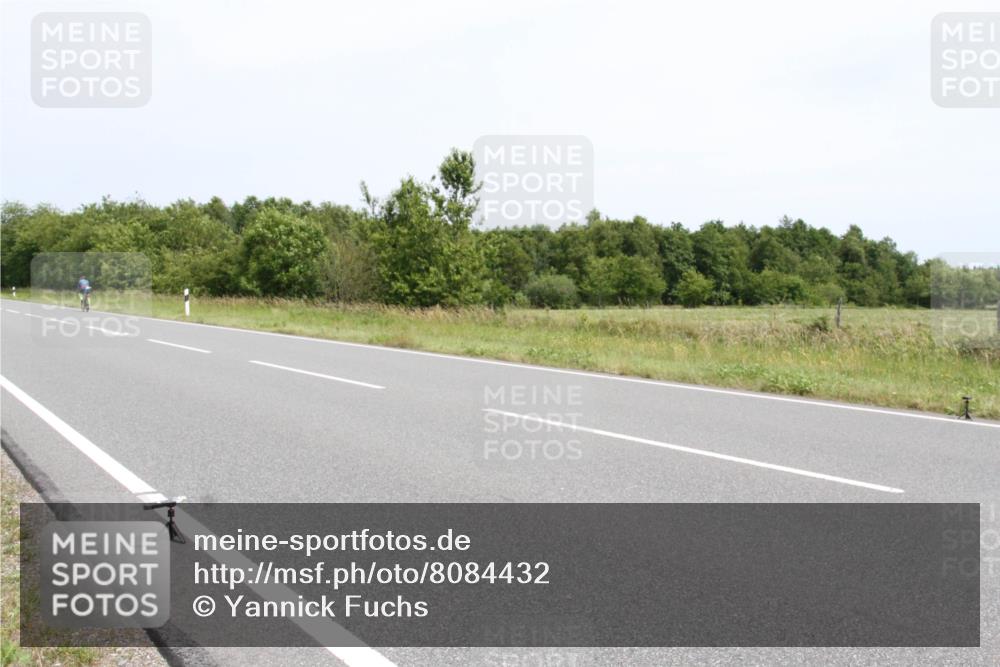 22.06.2025 - Viking Triathlon Yannick Fuchs http://msf.ph/oto/8084432 22.06.2025 13:02:49 Radfahren 77, 433 meine-sportfotos.de