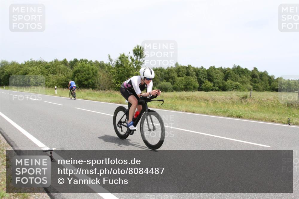 22.06.2025 - Viking Triathlon Yannick Fuchs http://msf.ph/oto/8084487 22.06.2025 13:03:17 Radfahren 86, 454, 490, 637, 657 meine-sportfotos.de