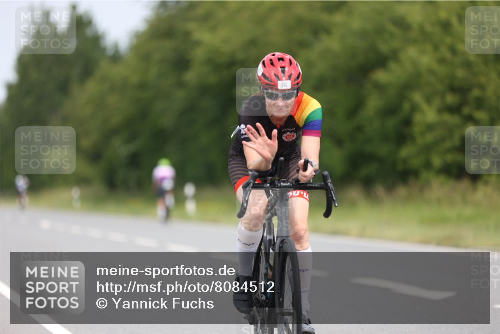 22.06.2025 - Viking Triathlon Yannick Fuchs http://msf.ph/oto/8084512 22.06.2025 12:34:45 Radfahren 24, 163, 172, 358, 372, 411, 425, 471 meine-sportfotos.de