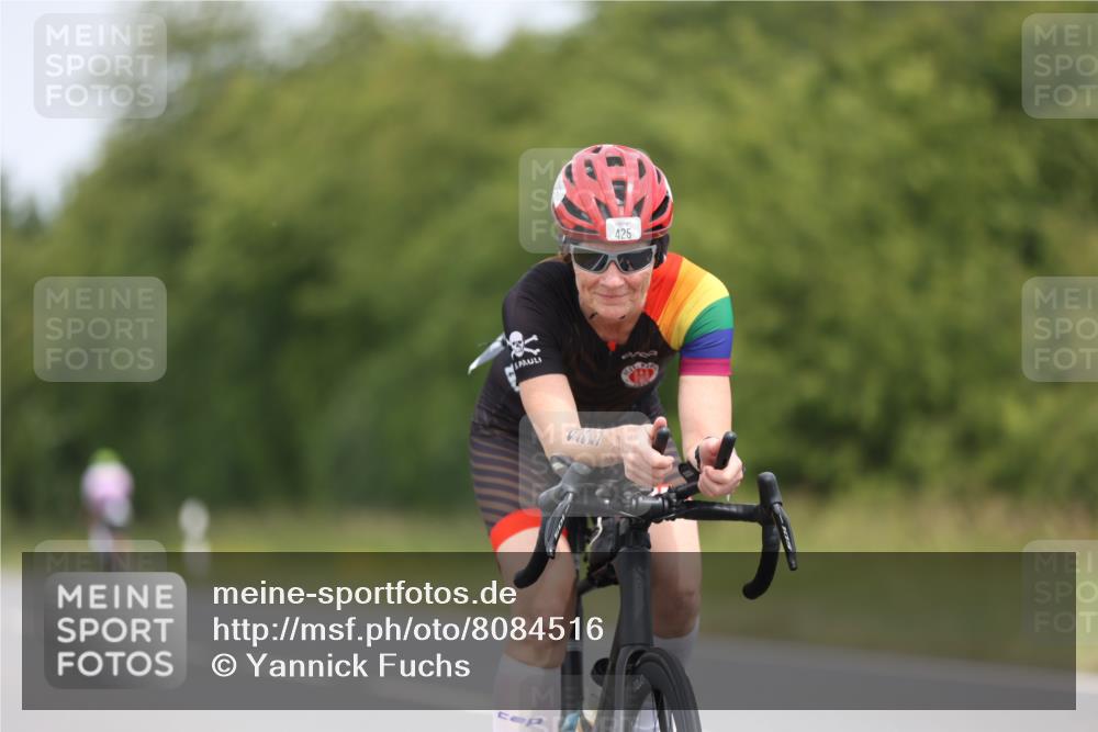 22.06.2025 - Viking Triathlon Yannick Fuchs http://msf.ph/oto/8084516 22.06.2025 12:34:46 Radfahren 163, 172, 358, 372, 411, 425, 471, 619 meine-sportfotos.de