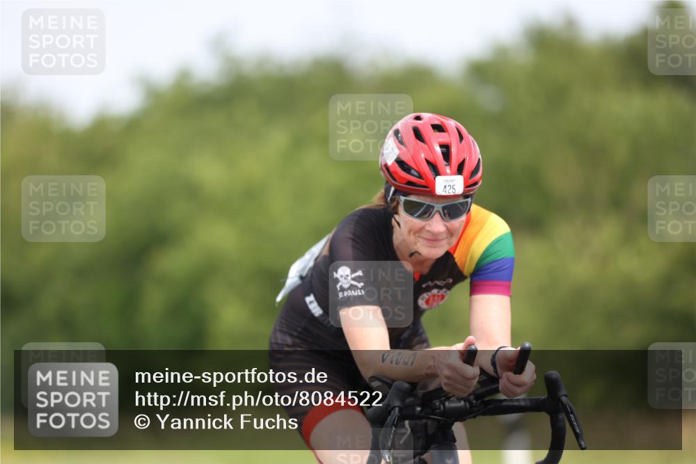 22.06.2025 - Viking Triathlon Yannick Fuchs http://msf.ph/oto/8084522 22.06.2025 12:34:46 Radfahren 163, 172, 358, 372, 411, 425, 471, 619 meine-sportfotos.de
