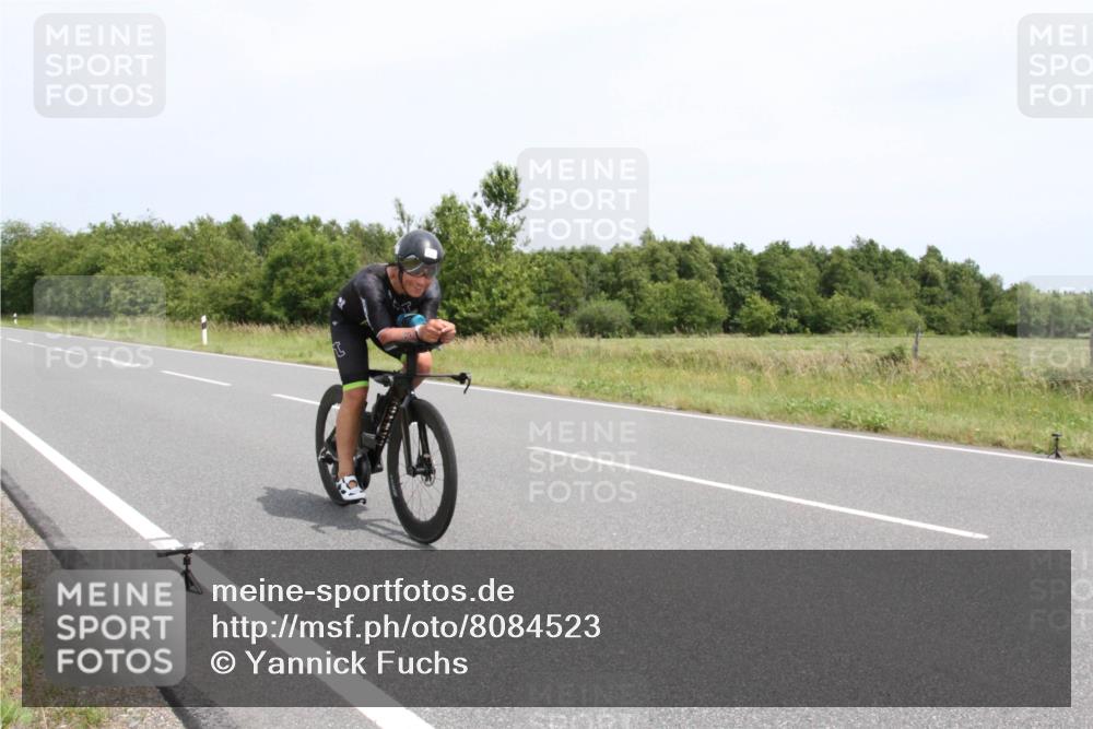 22.06.2025 - Viking Triathlon Yannick Fuchs http://msf.ph/oto/8084523 22.06.2025 13:03:35 Radfahren 44, 211, 356, 530 meine-sportfotos.de