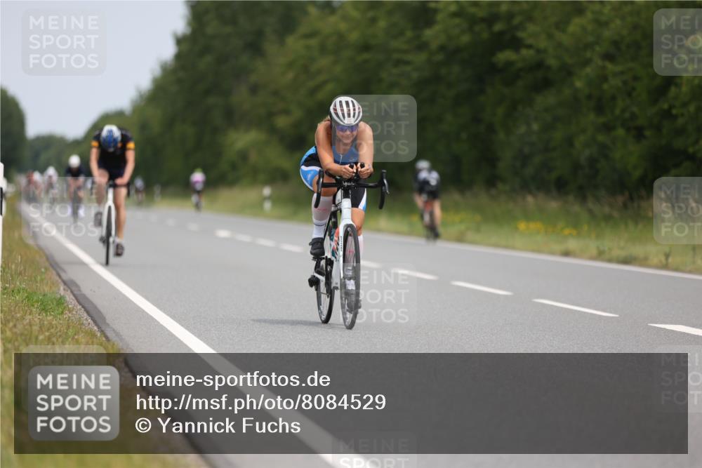 22.06.2025 - Viking Triathlon Yannick Fuchs http://msf.ph/oto/8084529 22.06.2025 12:34:53 Radfahren 17, 102, 163, 358, 411, 619, 635, 645 meine-sportfotos.de