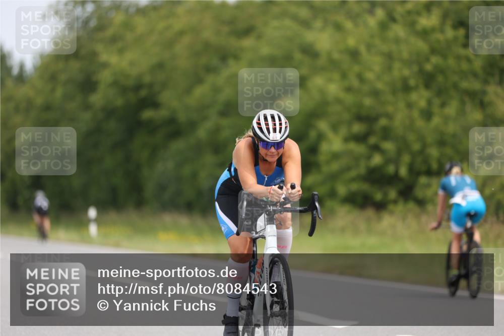 22.06.2025 - Viking Triathlon Yannick Fuchs http://msf.ph/oto/8084543 22.06.2025 12:34:55 Radfahren 17, 102, 358, 411, 416, 619, 635, 645 meine-sportfotos.de