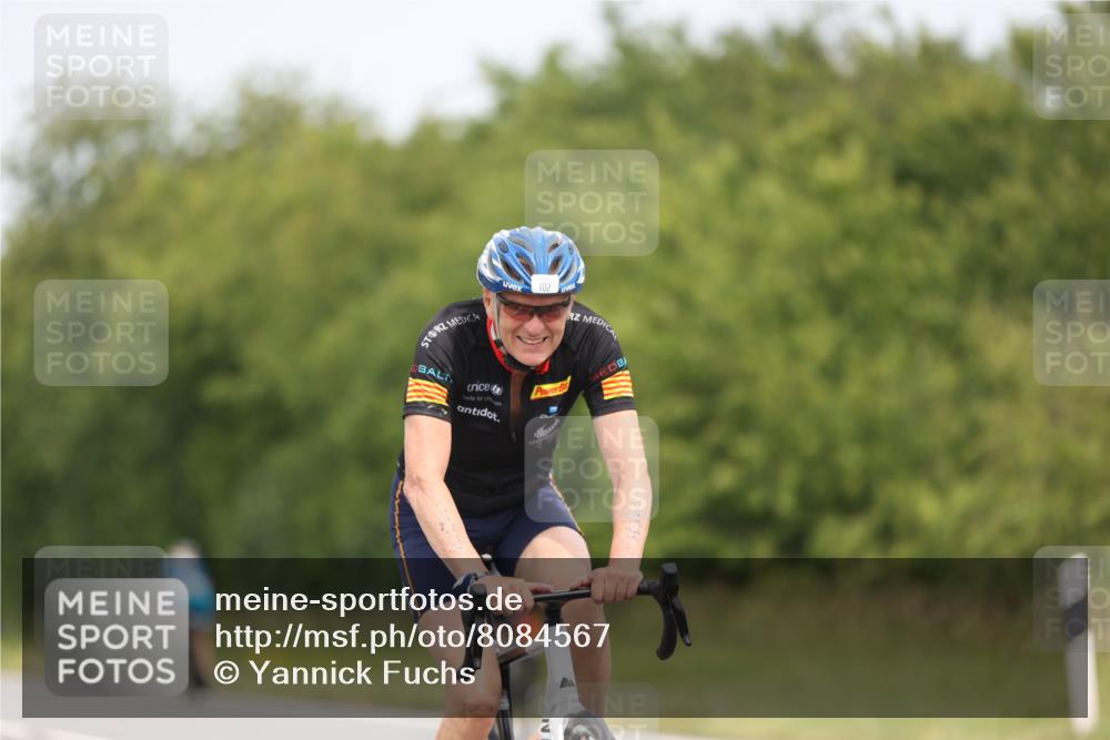 22.06.2025 - Viking Triathlon Yannick Fuchs http://msf.ph/oto/8084567 22.06.2025 12:34:58 Radfahren 17, 102, 358, 416, 619, 635, 645 meine-sportfotos.de