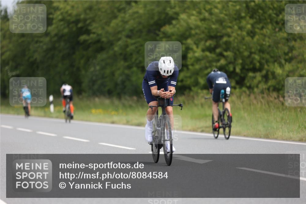 22.06.2025 - Viking Triathlon Yannick Fuchs http://msf.ph/oto/8084584 22.06.2025 12:35:00 Radfahren 17, 102, 352, 416, 619, 635, 645 meine-sportfotos.de