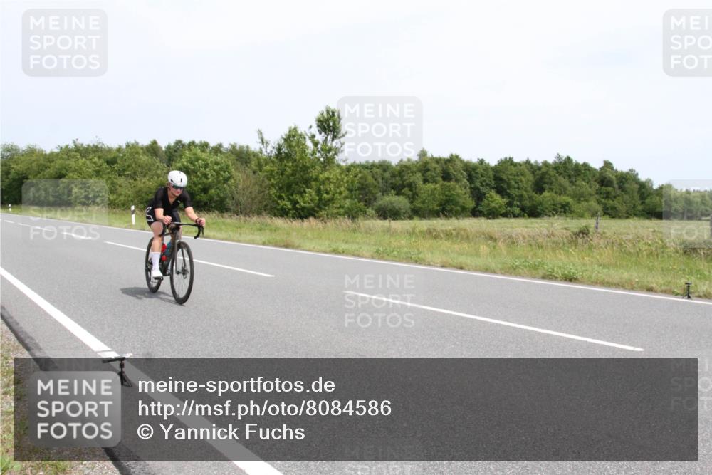 22.06.2025 - Viking Triathlon Yannick Fuchs http://msf.ph/oto/8084586 22.06.2025 13:03:40 Radfahren 44, 130, 356, 530 meine-sportfotos.de