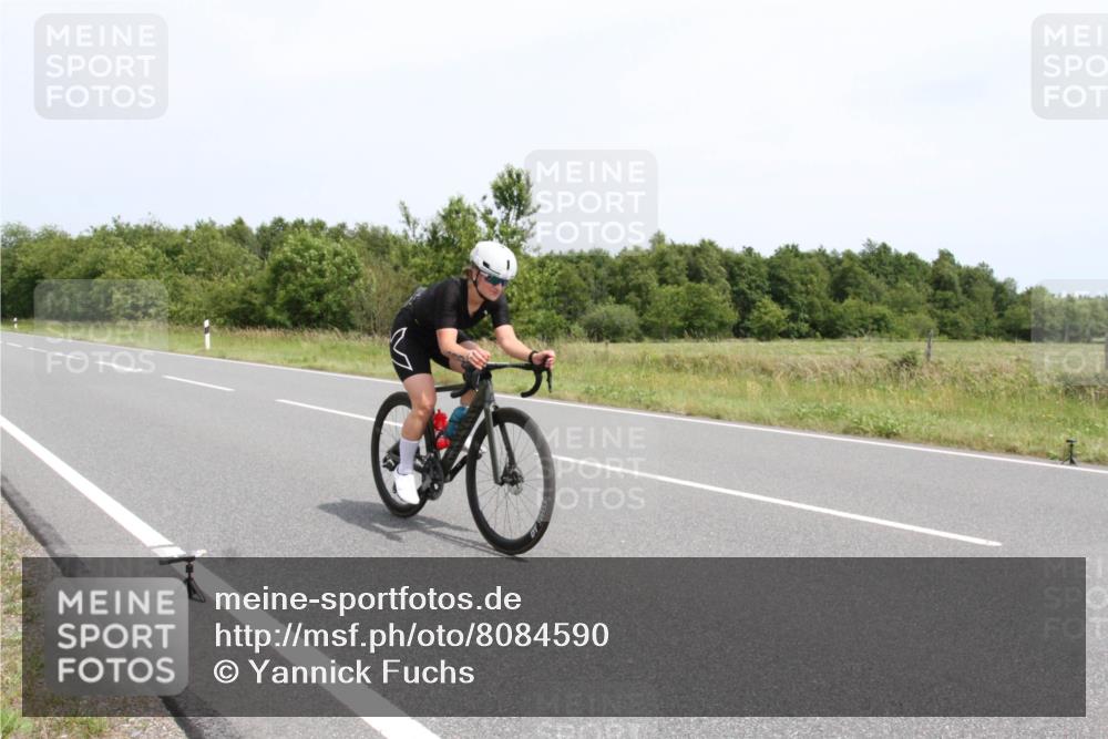 22.06.2025 - Viking Triathlon Yannick Fuchs http://msf.ph/oto/8084590 22.06.2025 13:03:40 Radfahren 44, 130, 356, 530 meine-sportfotos.de