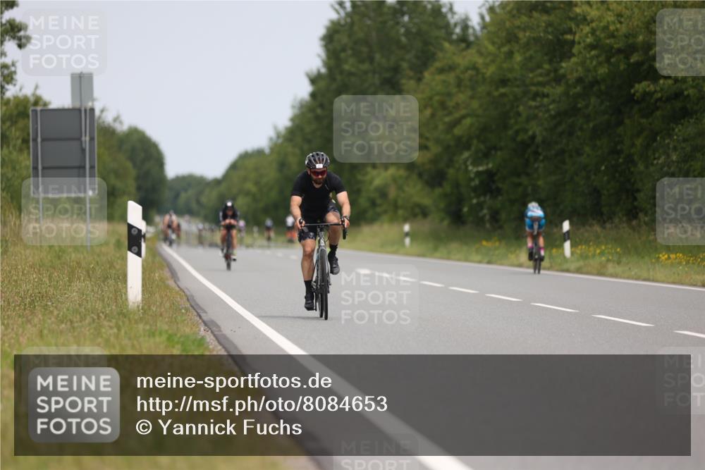 22.06.2025 - Viking Triathlon Yannick Fuchs http://msf.ph/oto/8084653 22.06.2025 12:35:11 Radfahren 72, 254, 352, 376, 542, 660 meine-sportfotos.de