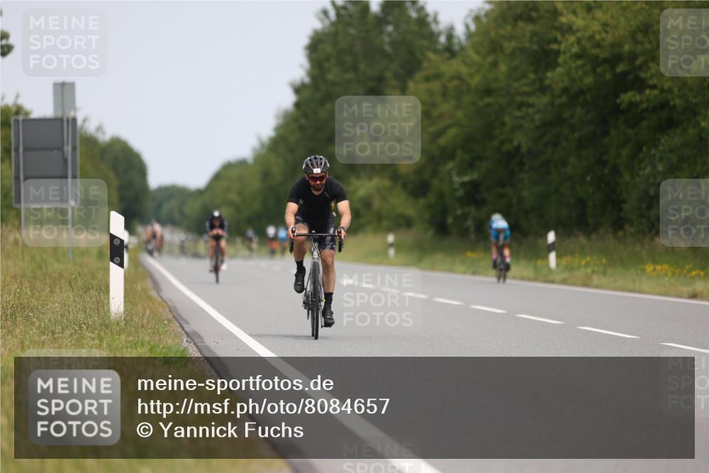 22.06.2025 - Viking Triathlon Yannick Fuchs http://msf.ph/oto/8084657 22.06.2025 12:35:11 Radfahren 72, 254, 352, 376, 542, 660 meine-sportfotos.de