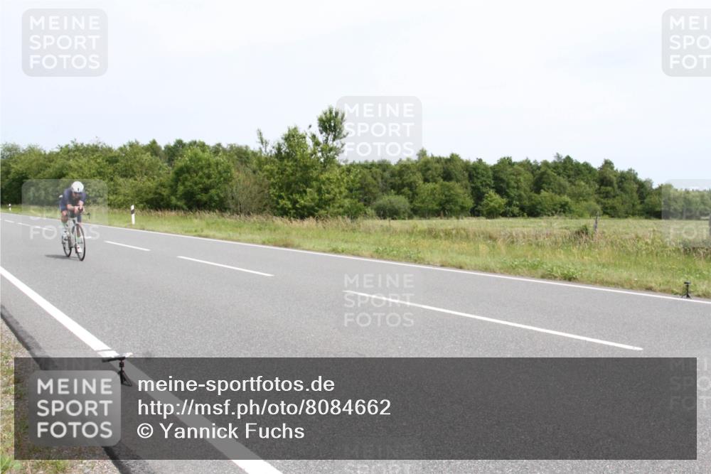 22.06.2025 - Viking Triathlon Yannick Fuchs http://msf.ph/oto/8084662 22.06.2025 13:03:46 Radfahren 130, 538 meine-sportfotos.de