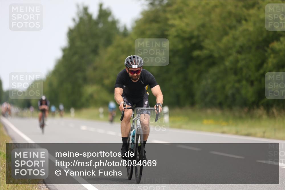 22.06.2025 - Viking Triathlon Yannick Fuchs http://msf.ph/oto/8084669 22.06.2025 12:35:13 Radfahren 72, 254, 352, 376, 542, 660 meine-sportfotos.de