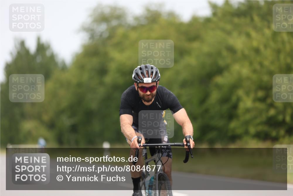 22.06.2025 - Viking Triathlon Yannick Fuchs http://msf.ph/oto/8084677 22.06.2025 12:35:13 Radfahren 72, 254, 352, 376, 542, 660 meine-sportfotos.de