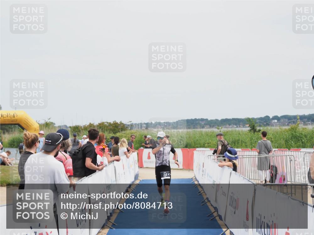 22.06.2025 - Viking Triathlon MichiJ http://msf.ph/oto/8084713 22.06.2025 14:43:18 Ziel 284 meine-sportfotos.de
