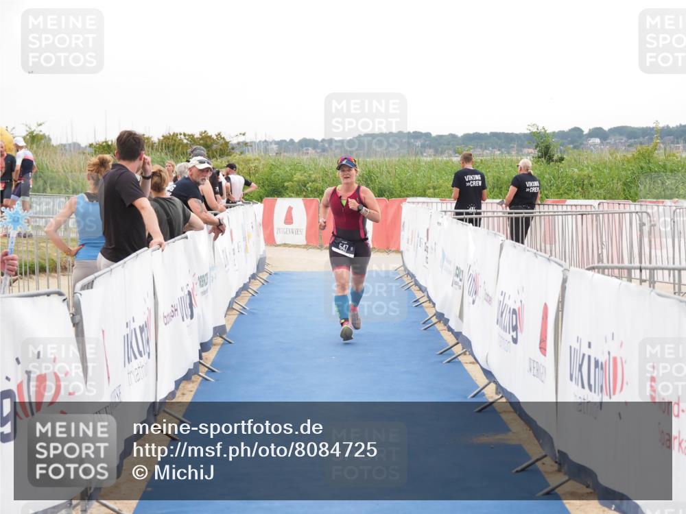 22.06.2025 - Viking Triathlon MichiJ http://msf.ph/oto/8084725 22.06.2025 16:11:46 Ziel 547 meine-sportfotos.de