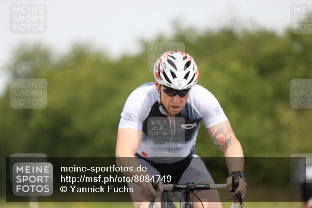 22.06.2025 - Viking Triathlon Yannick Fuchs http://msf.ph/oto/8084749 22.06.2025 12:35:34 Radfahren 76, 182, 321, 454, 481, 553, 623 meine-sportfotos.de