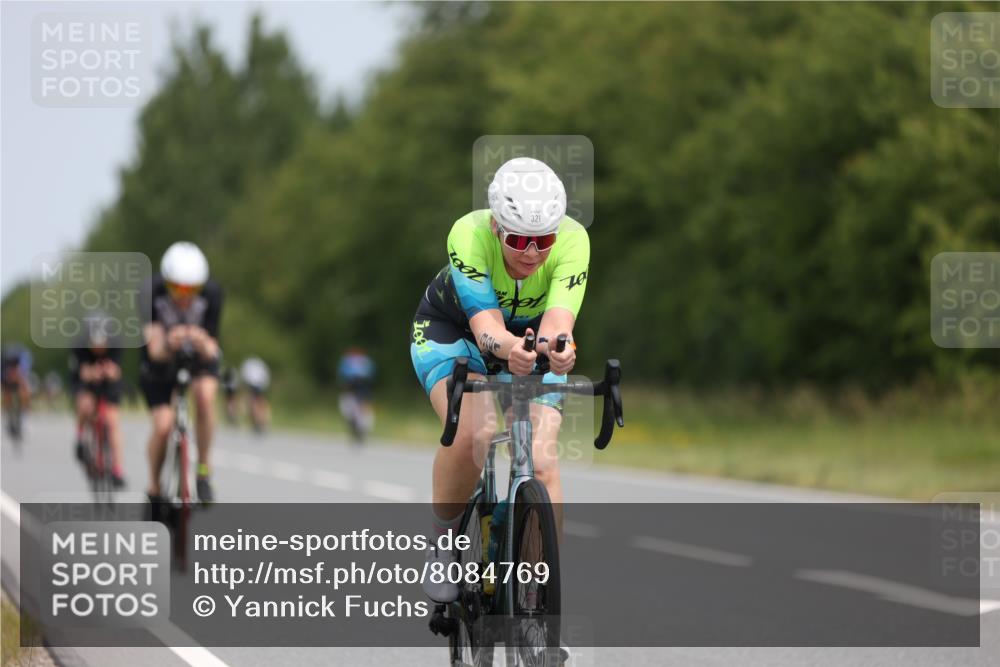 22.06.2025 - Viking Triathlon Yannick Fuchs http://msf.ph/oto/8084769 22.06.2025 12:35:43 Radfahren 41, 74, 143, 210, 321, 478, 623 meine-sportfotos.de
