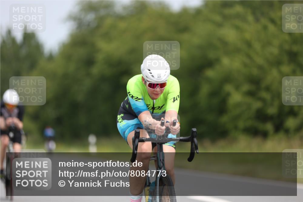 22.06.2025 - Viking Triathlon Yannick Fuchs http://msf.ph/oto/8084773 22.06.2025 12:35:43 Radfahren 41, 74, 143, 210, 321, 478, 623 meine-sportfotos.de