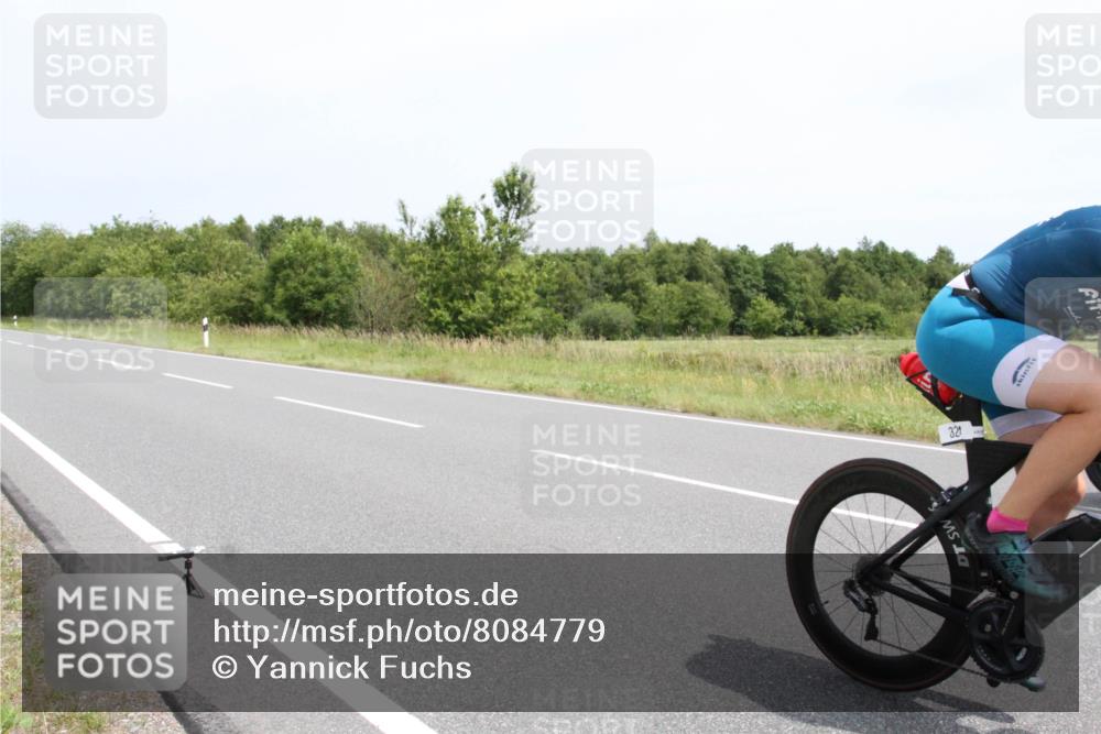 22.06.2025 - Viking Triathlon Yannick Fuchs http://msf.ph/oto/8084779 22.06.2025 13:03:58 Radfahren 220, 324 meine-sportfotos.de