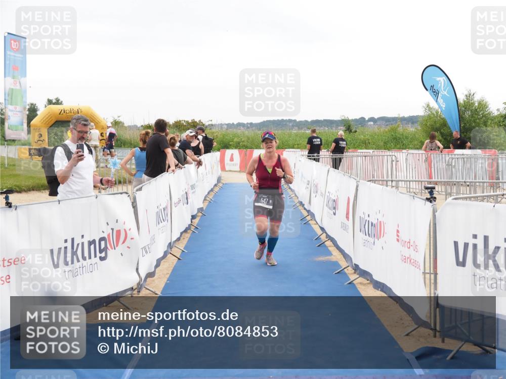 22.06.2025 - Viking Triathlon MichiJ http://msf.ph/oto/8084853 22.06.2025 16:11:48 Ziel 547 meine-sportfotos.de